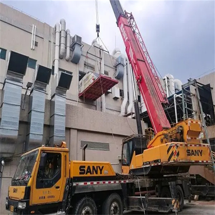 张金镇一百吨吊车吊臂多长